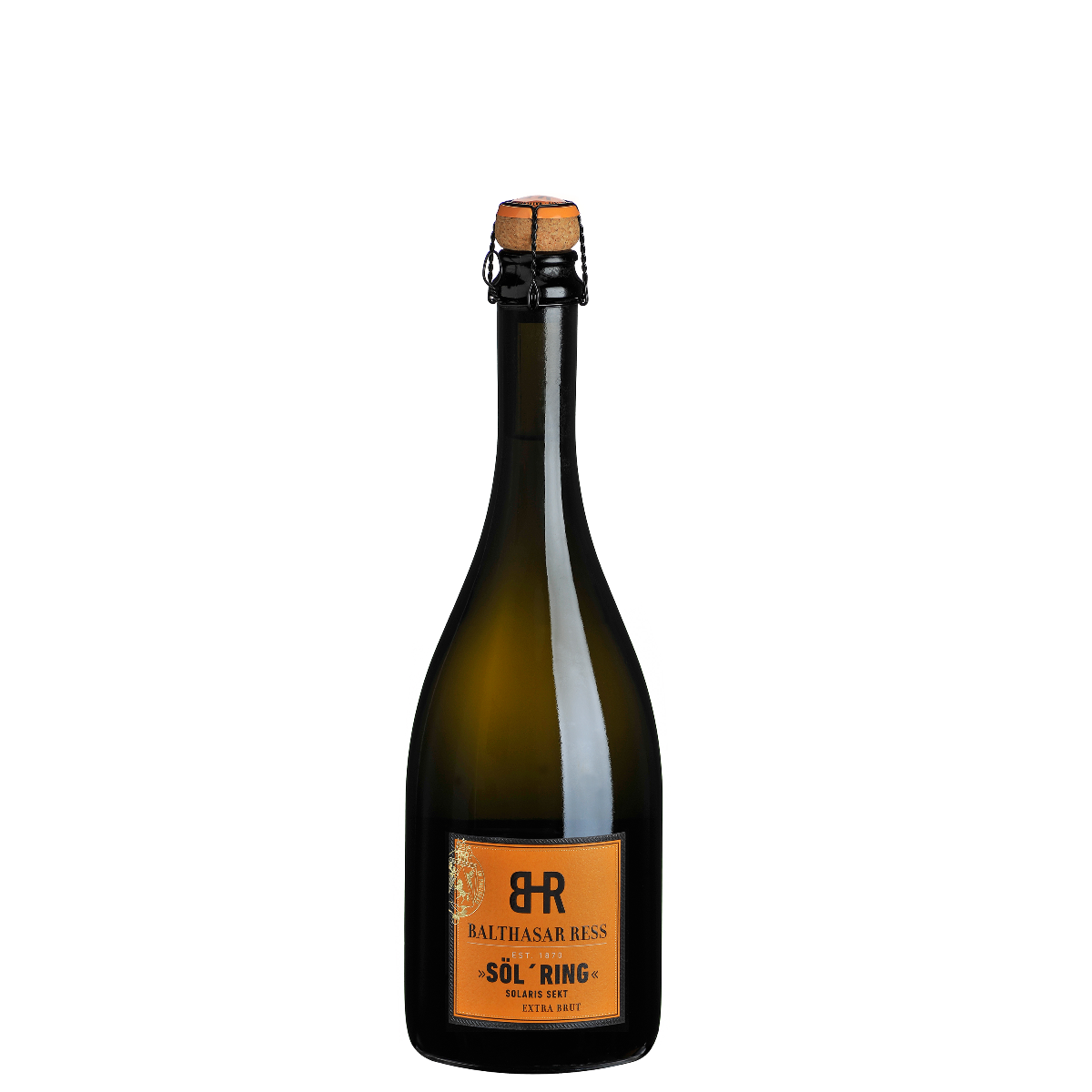 Dunkle Sektflasche Söl'ring Solaris Sekt von Balthasar Ress mit orangefarbenem Etikett und sichtbarem Korken mit Drahtbügel.